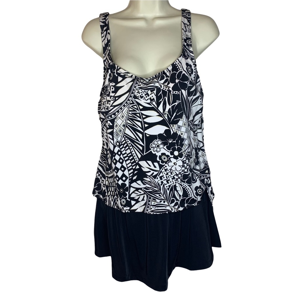 Azul Women’s One Black and White Piece Skirted Modest Swimsuit size 14